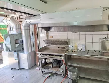 咖哩丼飯店(台中)